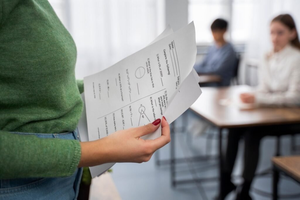 A Complete Guide to Writing a High-Quality Thesis and Dissertation